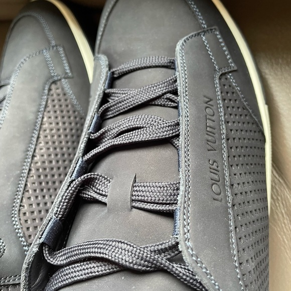 Louis Vuitton Men's "Speaker" Sneaker Boot in Marine Sz 8 NIB $855 - Picture 7 of 7